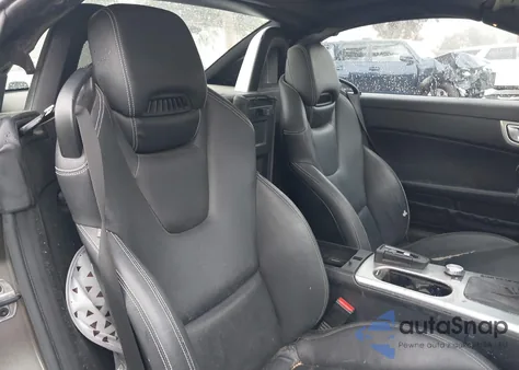 2014 Mercedes-Benz Slk 250 z USA, uszkodzony, nr VIN WDDPK4HA4EF090082